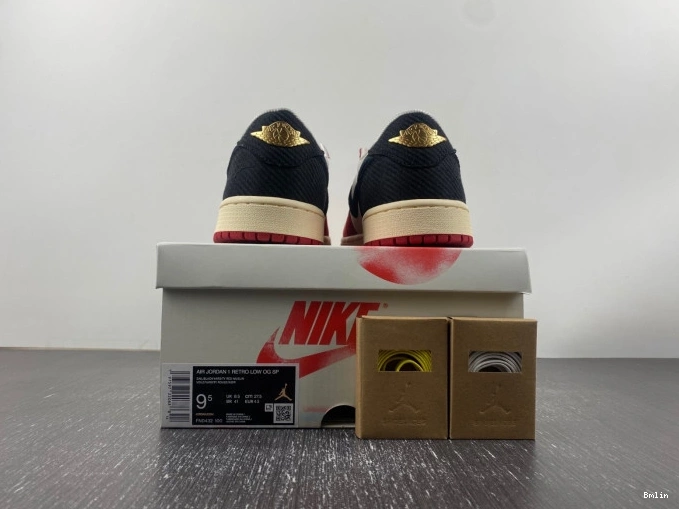 Bmlin Shoes x Trophy FN0432-100 Away Low OG Jordan Room Air 1 0811